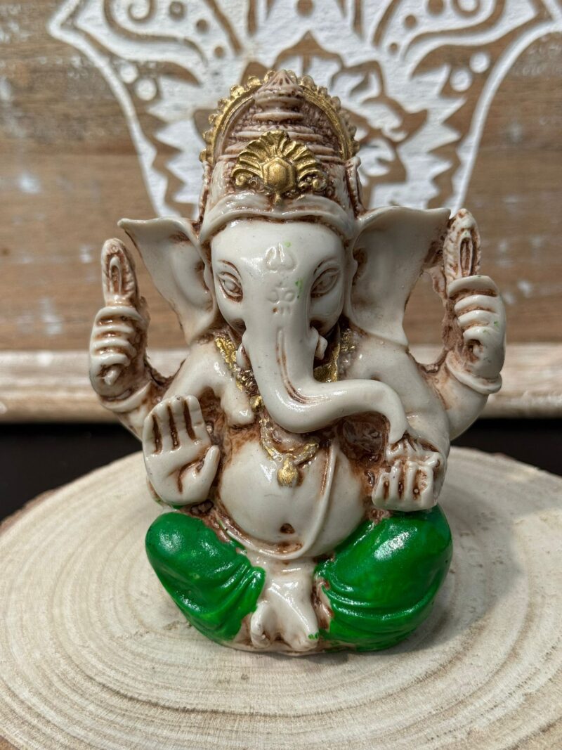 Ganesha Marfil y Verde 11 cm