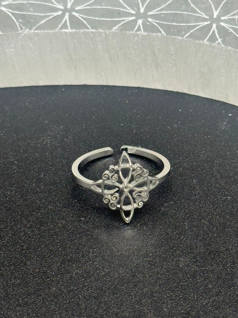 Anillo Nudo de Bruja en Acero (Mod 1)