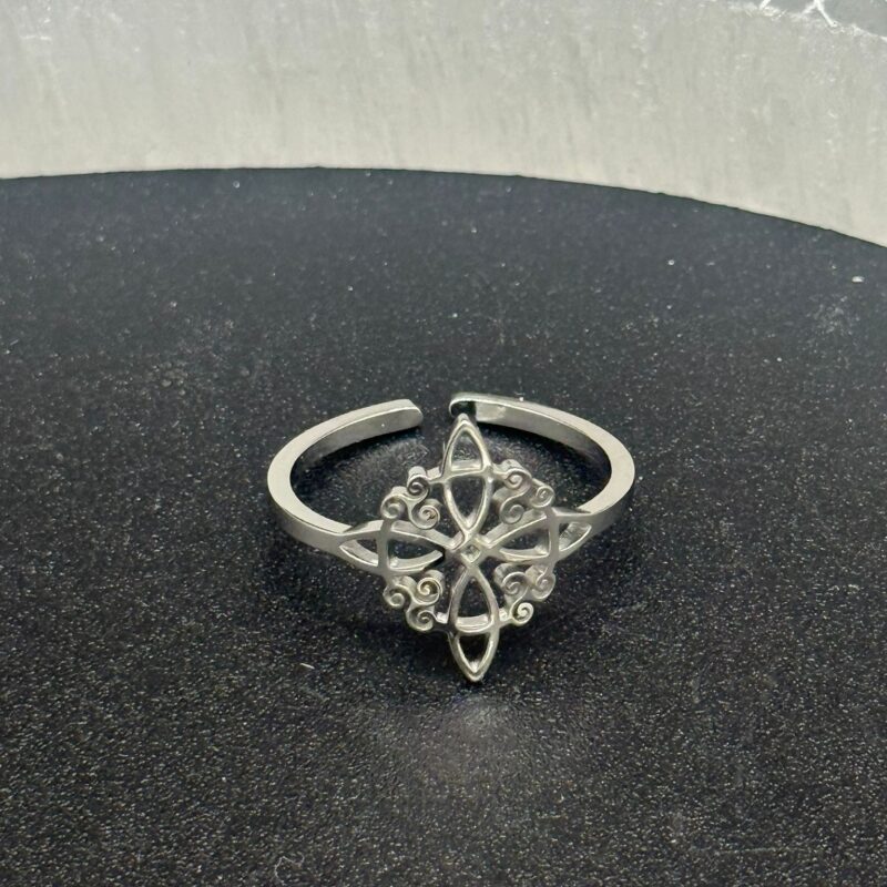 Anillo Nudo de Bruja en Acero (Mod 1)