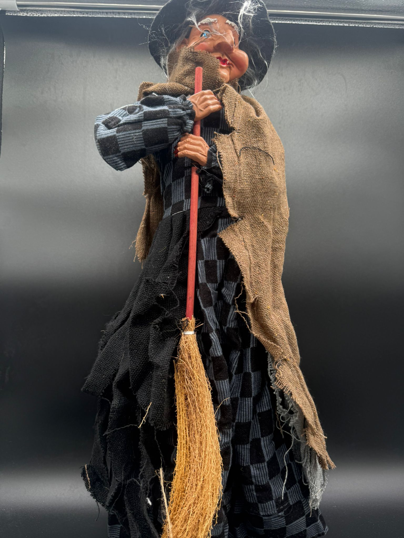 Brujita Grande - 42 cm - Imagen 2