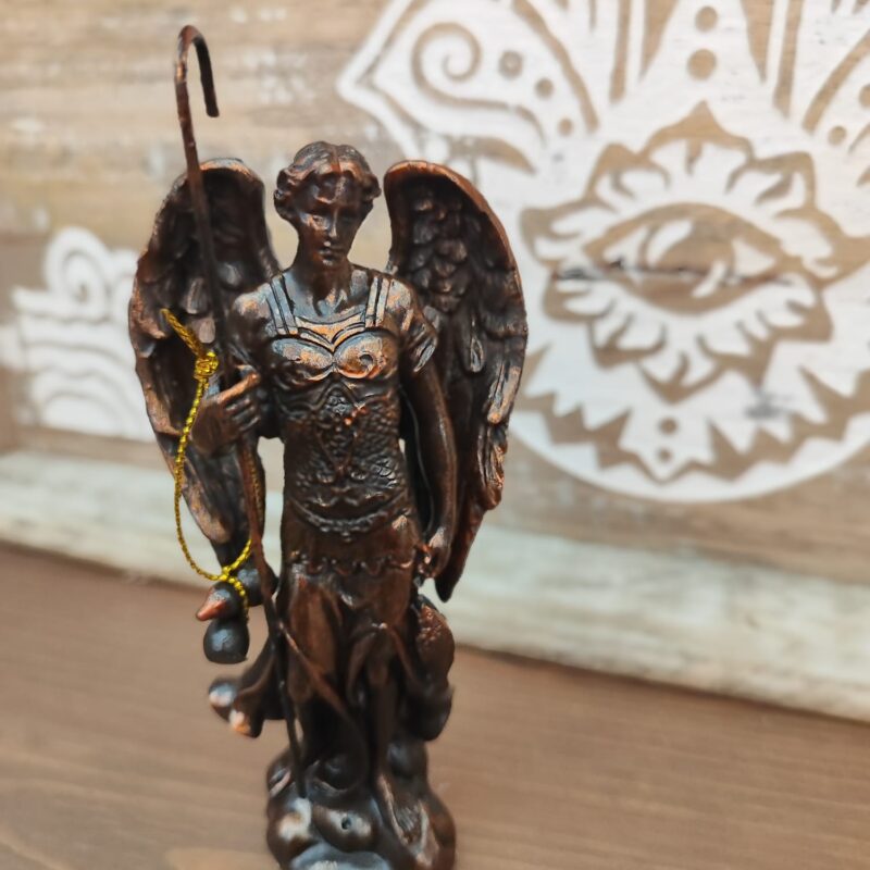 Figura Arcángel San Rafael Color Bronce 13 cm