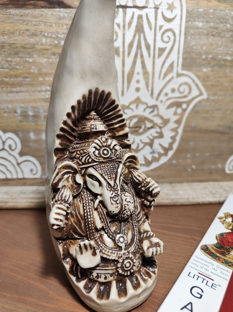 Ganesha Color Marfil en Cuerno (20 cm) - Imagen 2