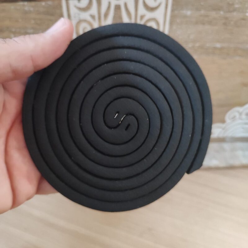 Incienso Espiral Aroma Ruda y Cedro (dos unidades)