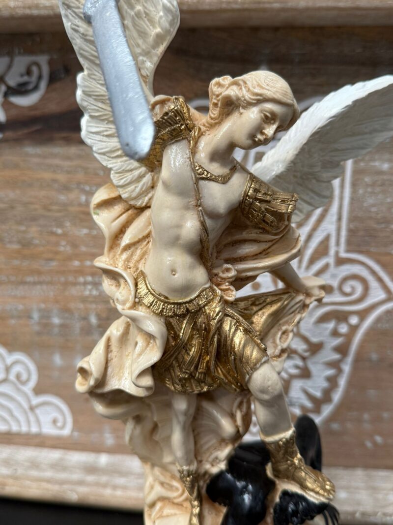Arcángel San Miguel Blanco