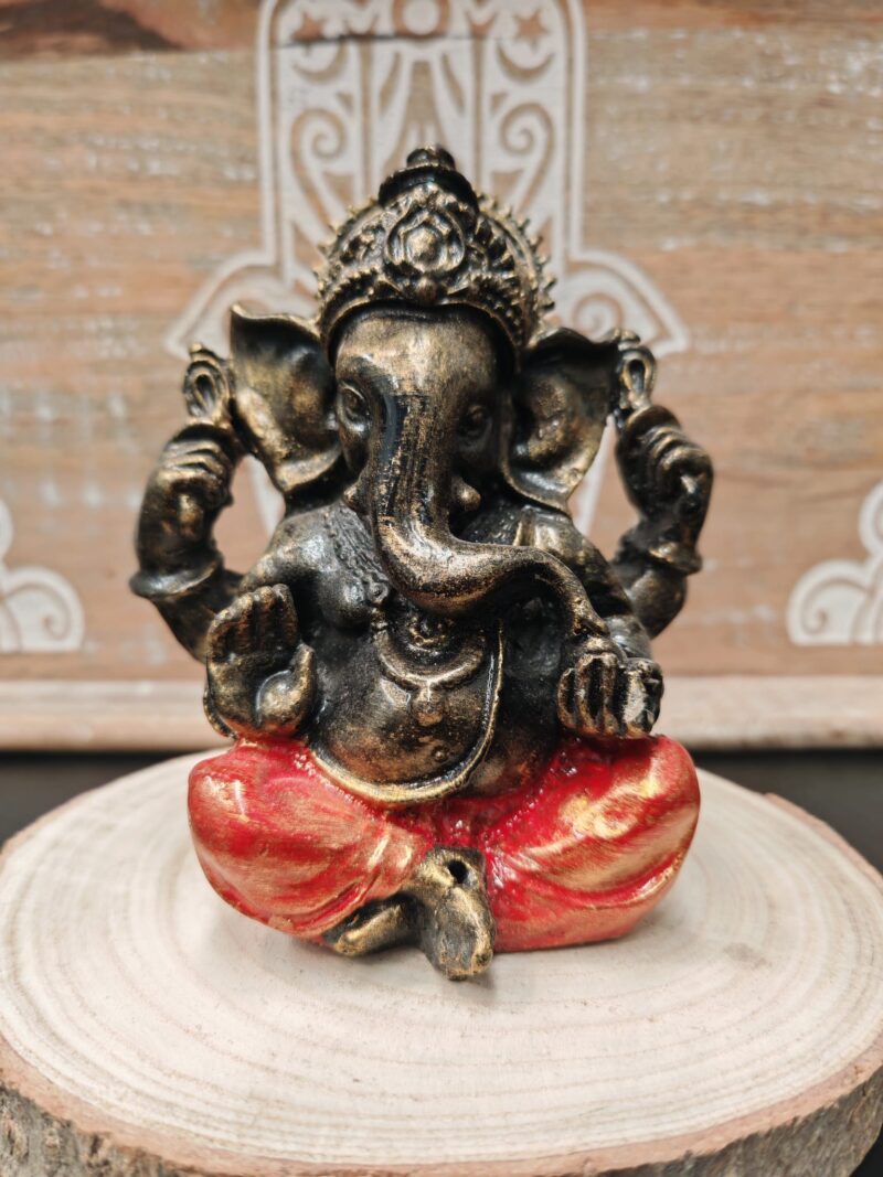Ganesha Dorada Rojo 13,5cm