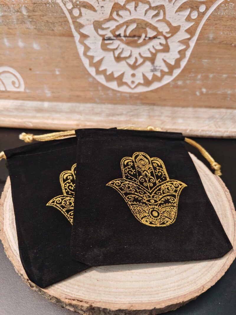 Bolsa de terciopelo símbolo Mano de Fátima
