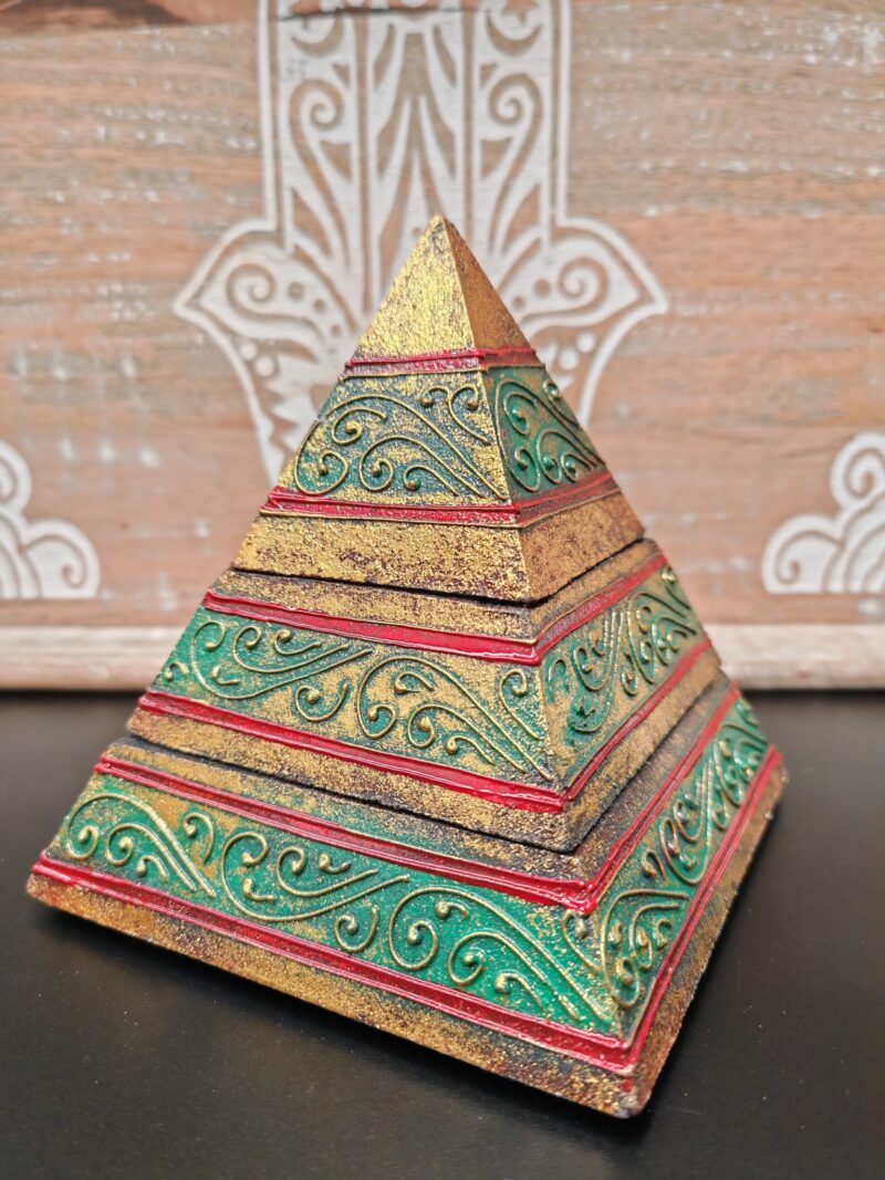 Joyero Pirámide 15cm Verde/Rojo/Dorado