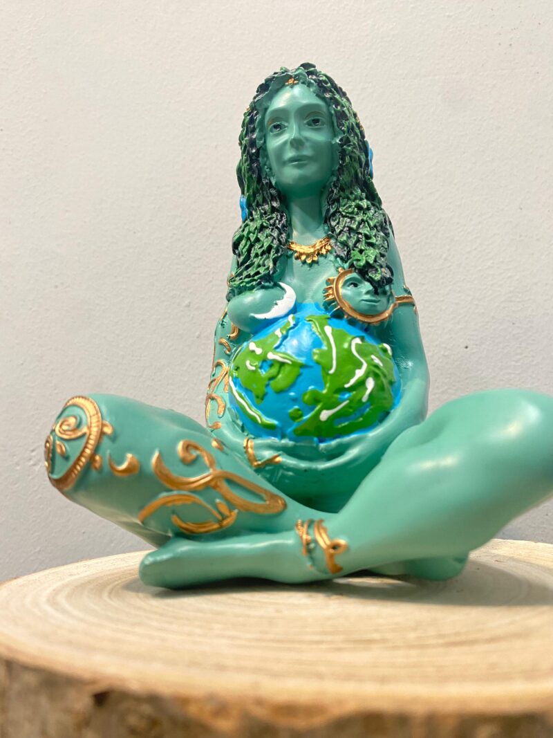 Madre Tierra Verde Sentada - Imagen 3