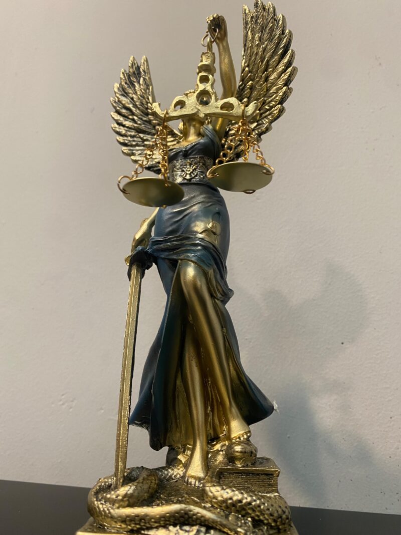 Diosa de la Justicia Alas Mediana 25cm Azul - Imagen 3