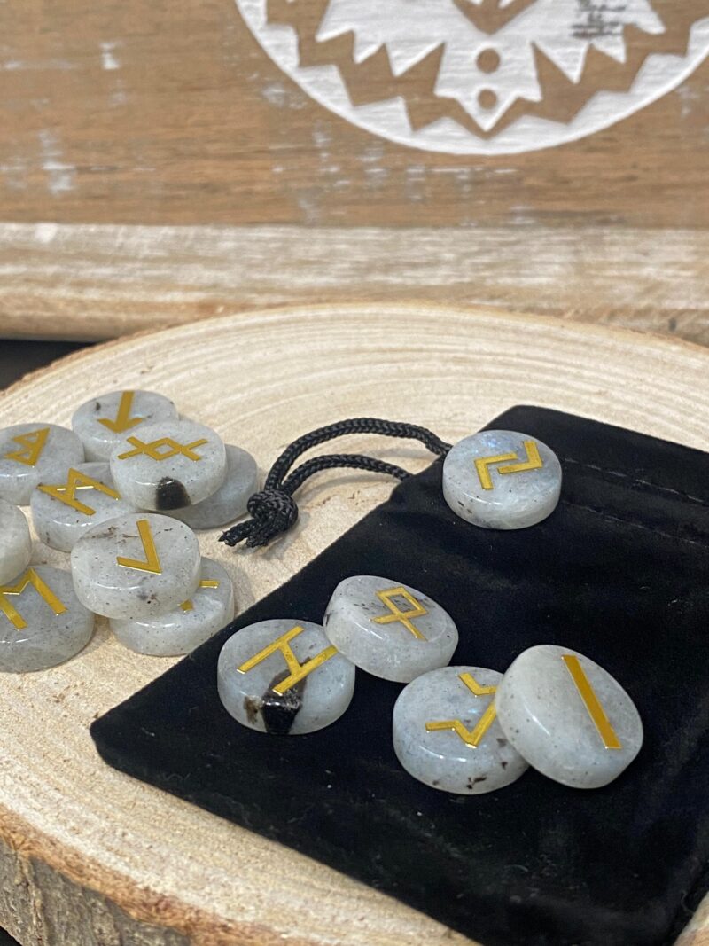 Juego de Runas Redondas Piedra Luna