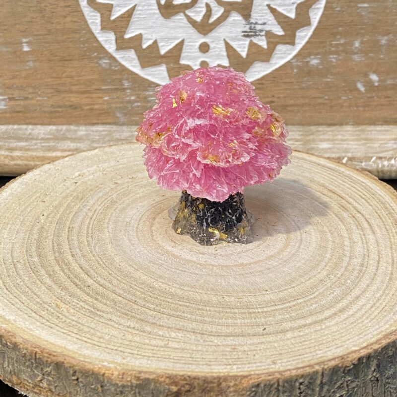 Arbolito de Orgonita Cuarzo Rosa y Dorado con Tronco de Turmalina (5,5 cm)
