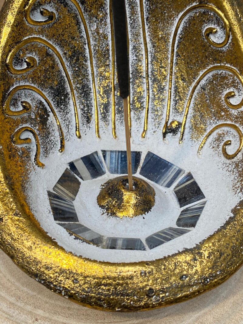 Porta Incienso Dorado con Cristales - Imagen 2