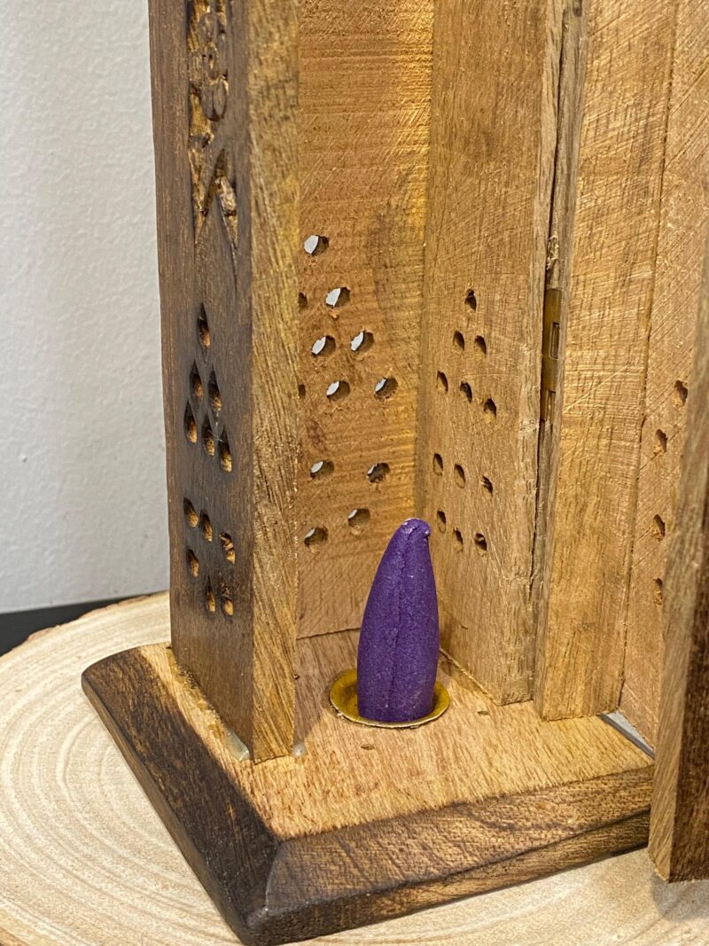 Torre de Madera Incensario de Conos 7,6x7,6x30cm - Imagen 3