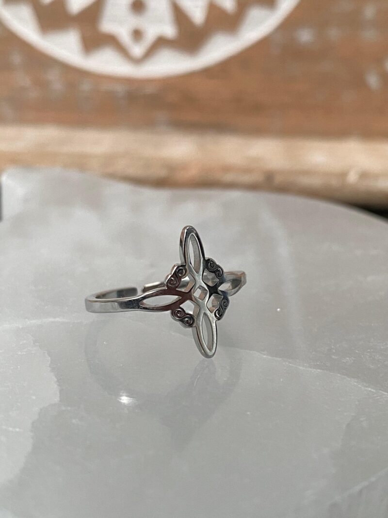 Anillo Ajustable Nudo de Bruja Acero Inoxidable Color Plata Modelo 2 - Imagen 2