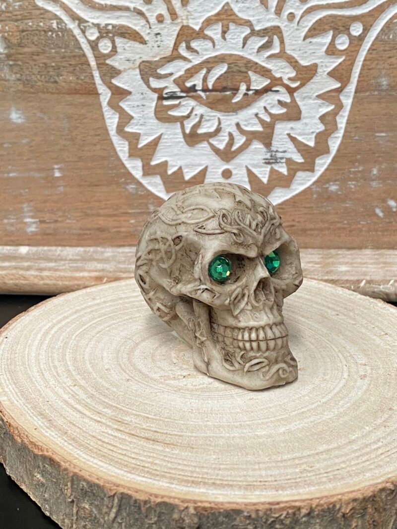 Calavera Pequeña Cristales Verdes