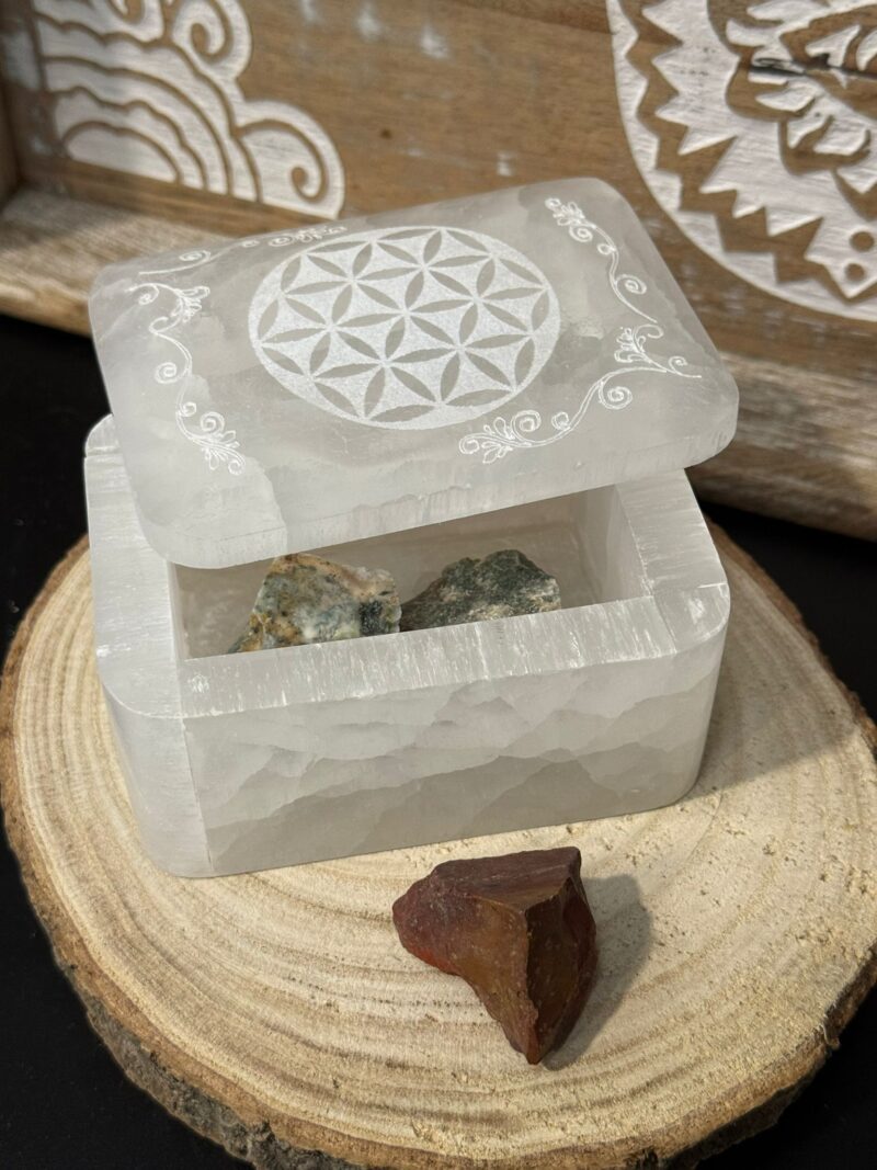 Joyero Selenita Rectangular (Flor de la Vida) - Imagen 2