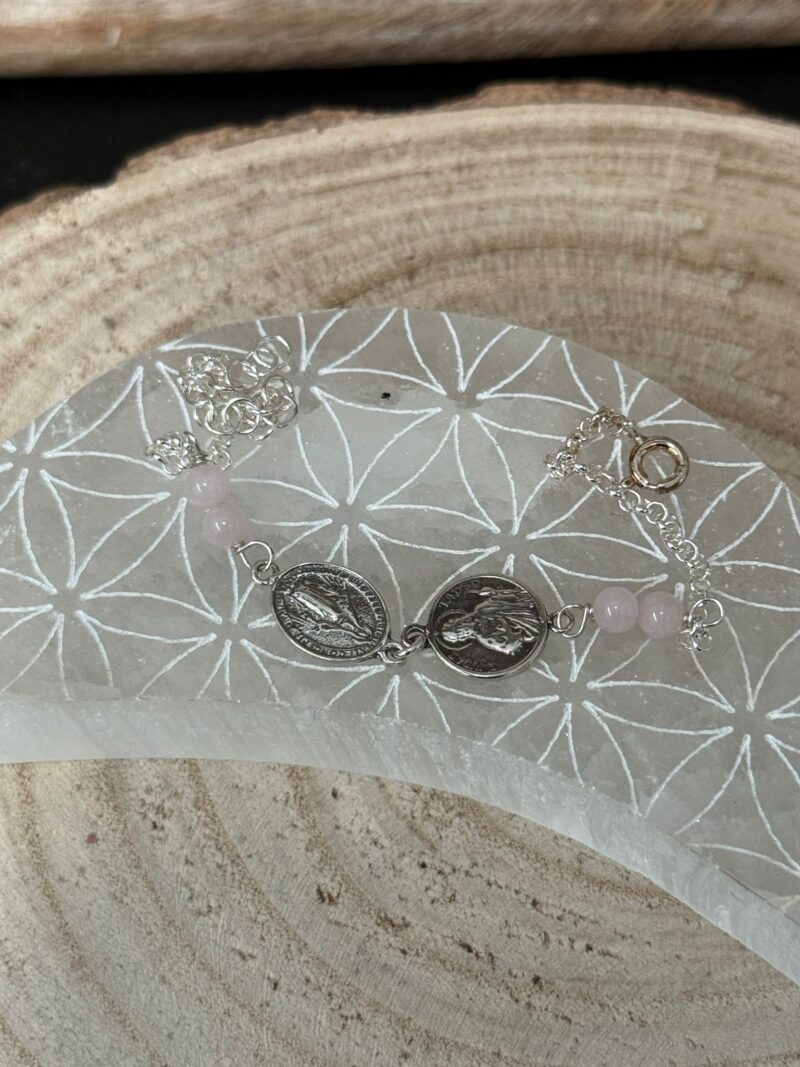 Pulsera San Judas Tadeo, La Milagrosa y Cuarzo Rosa - Plata de Ley