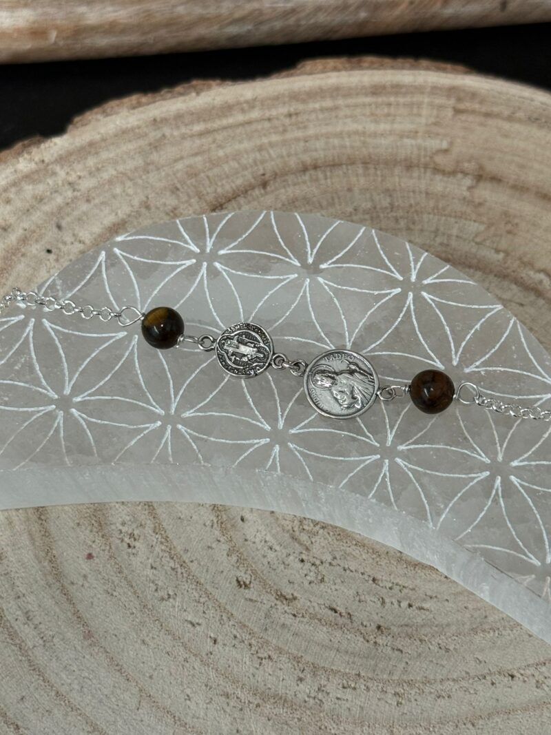 Pulsera San Judas Tadeo, San Benito y Ojo de Tigre - Plata de Ley