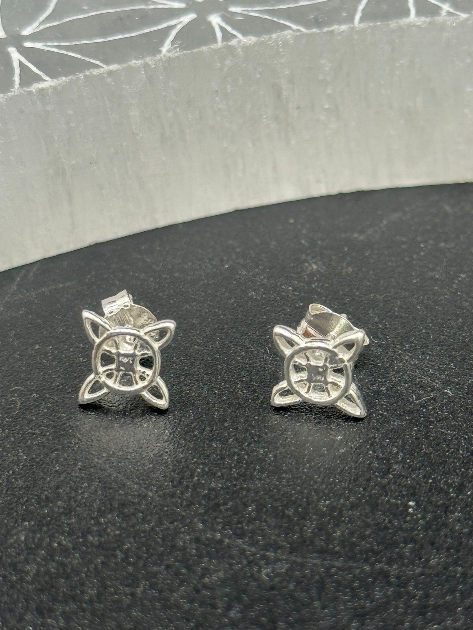 Pendientes Nudo de Bruja - Plata de Ley