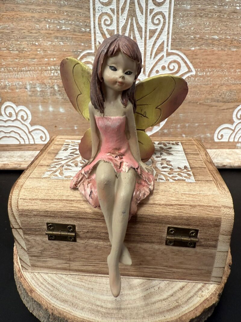 Hada Sentada Rosa - Imagen 3
