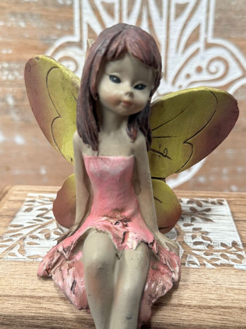 Hada Sentada Rosa