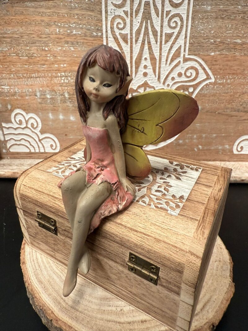 Hada Sentada Rosa - Imagen 2