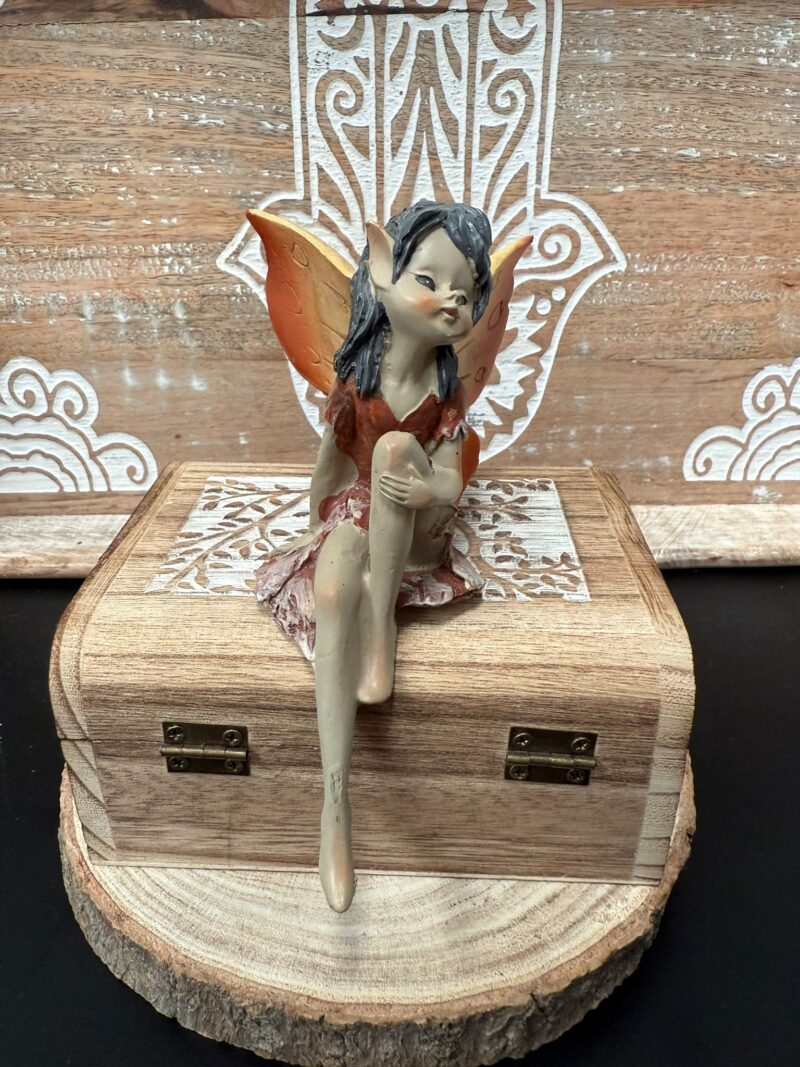 Hada Sentada Naranja - Imagen 3