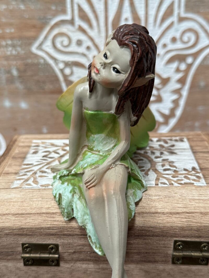 Hada Sentada Verde