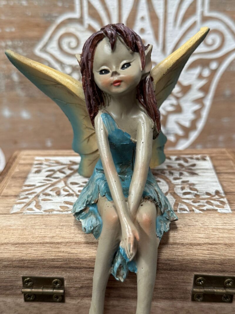 Hada Sentada Azul