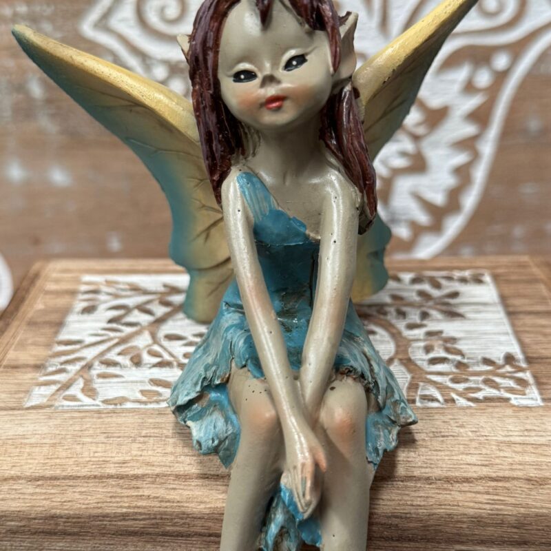 Hada Sentada Azul