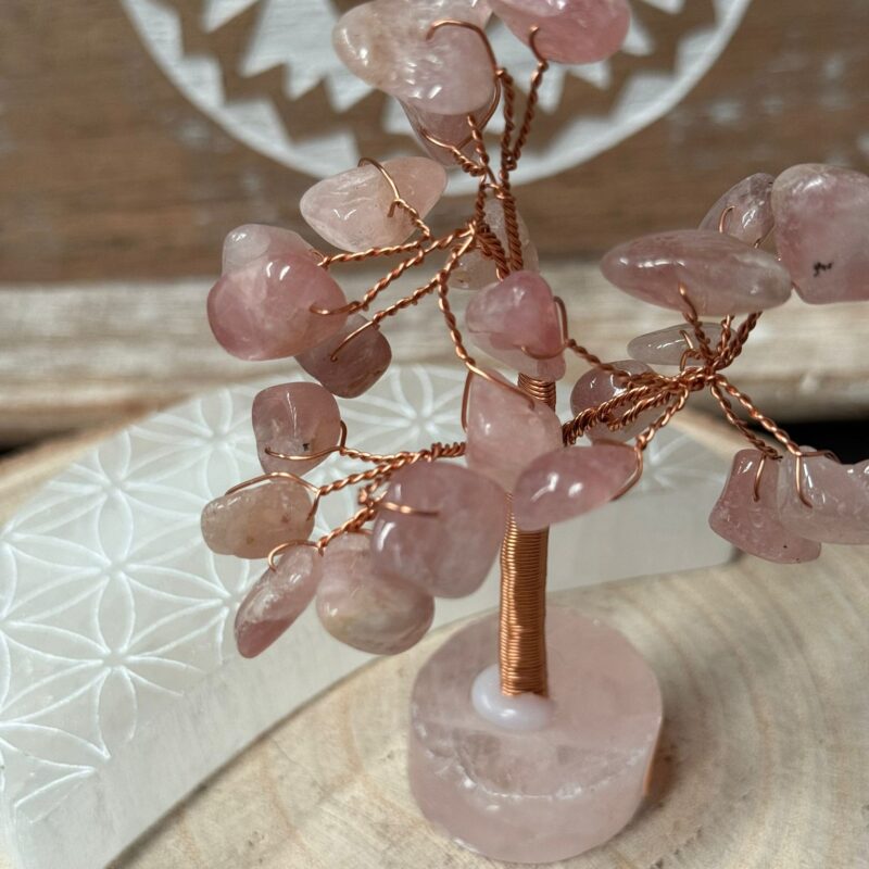 Árbol con Base de Mineral Cuarzo Rosa