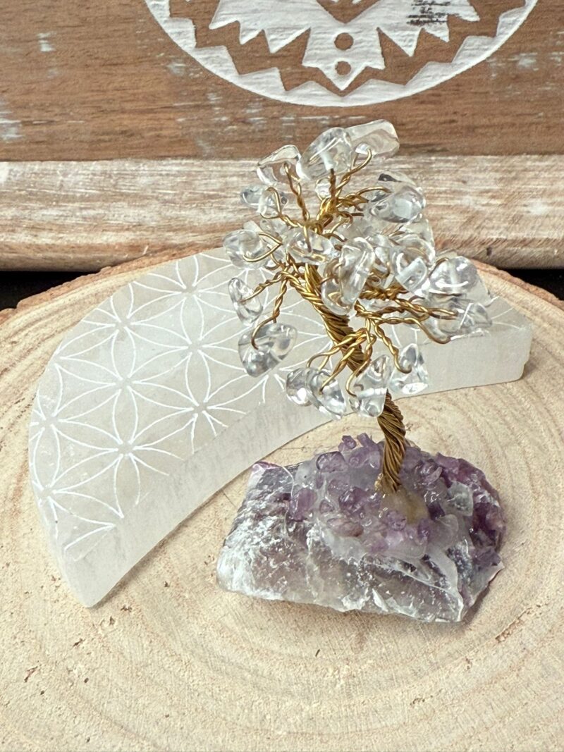 Árbol con Base de Mineral Cuarzo Maestro