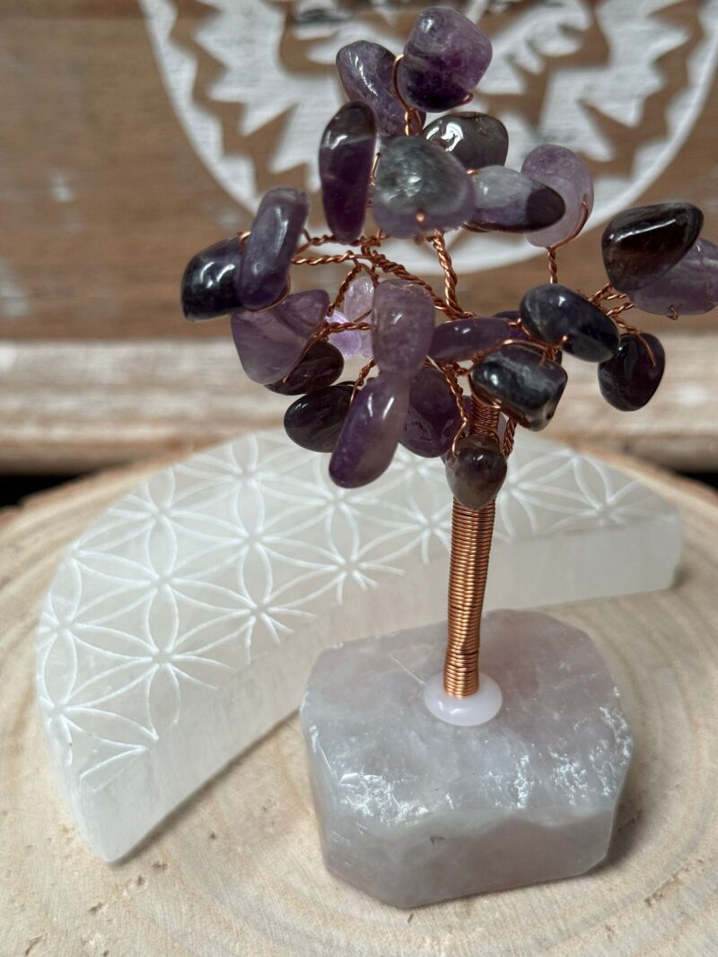 Árbol con Base de Mineral Amatista