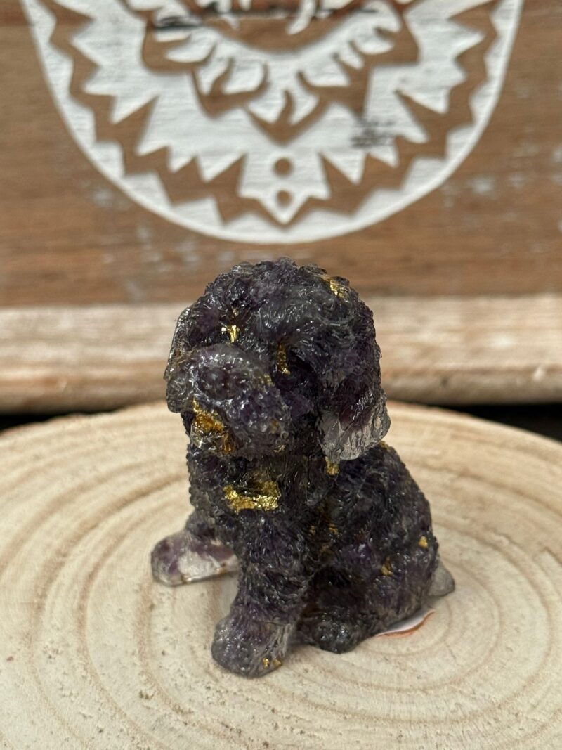 Perrito de Orgonita Amatista (7 cm)