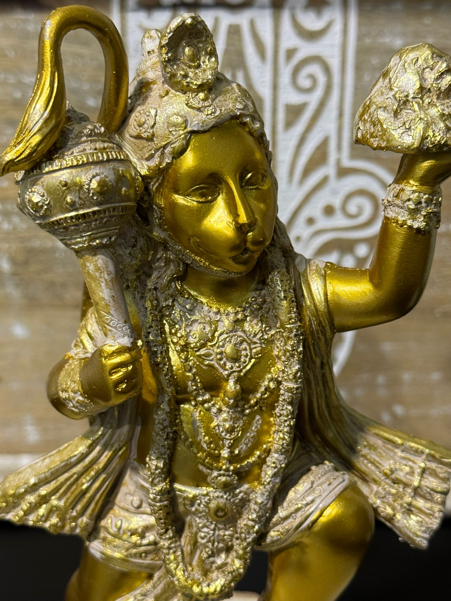 Hanuman Dorado 20 Cm - Imagen 2