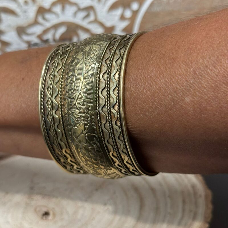 Brazalete de Latón Dorado 4 Cm