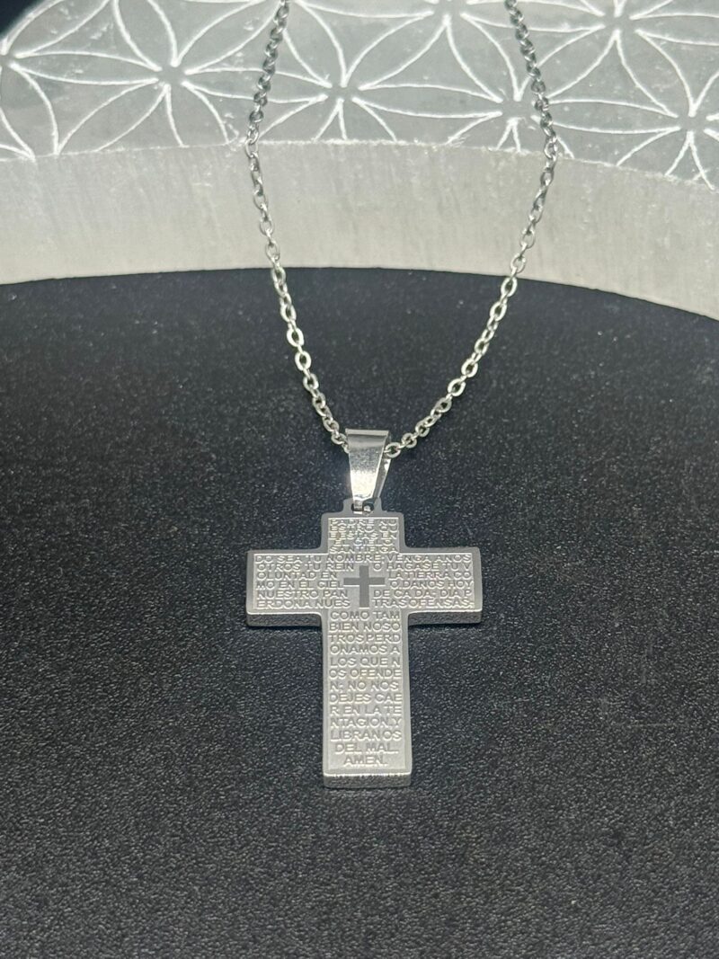 Colgante Acero Plateado Cruz con Oración Padre Nuestro