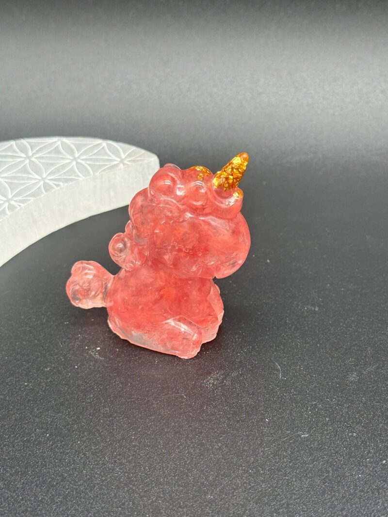 Unicornio Orgonita Cuarzo Cereza