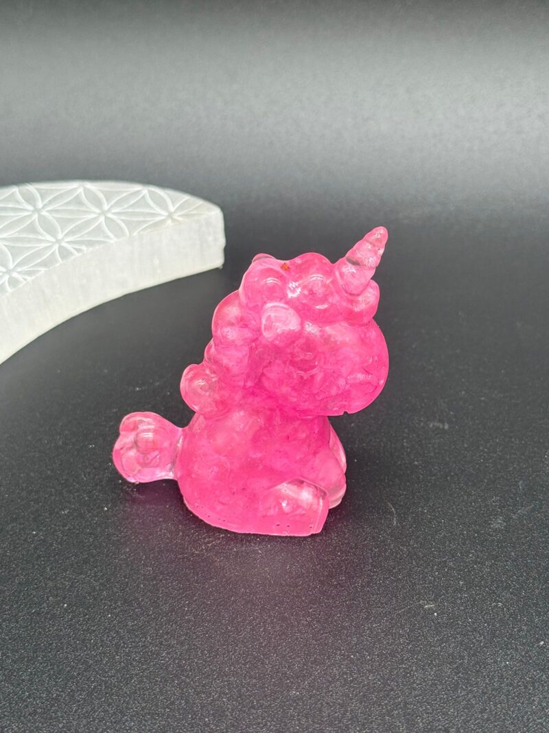Unicornio Orgonita Cuarzo Rosa