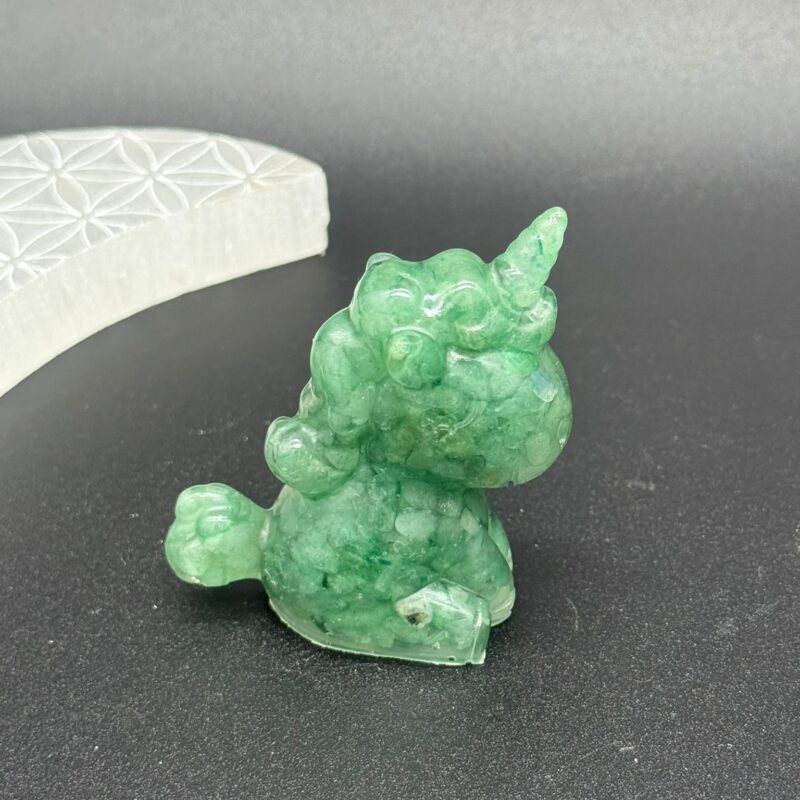 Unicornio Orgonita Cuarzo Verde