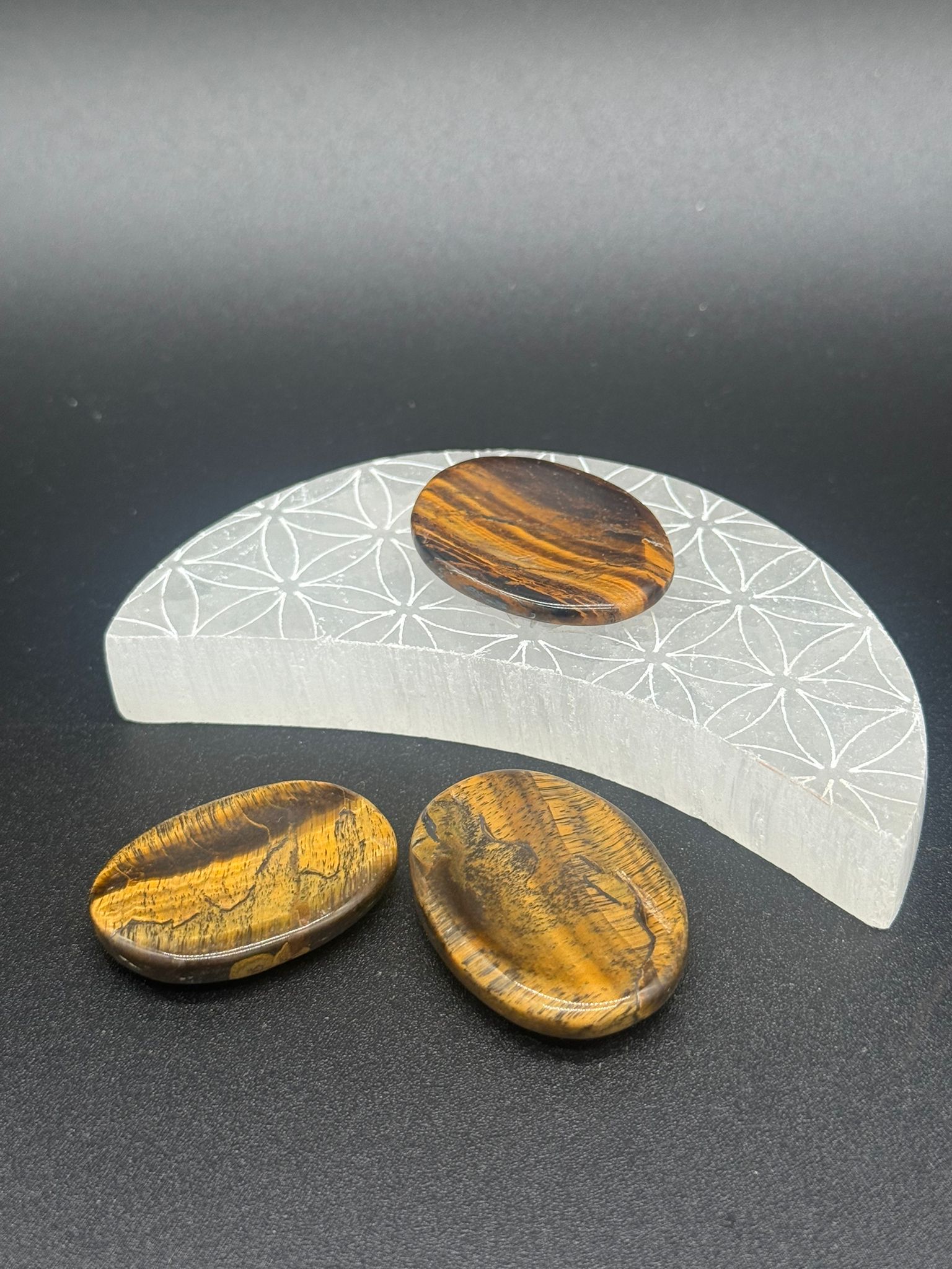 Piedras Para El Pulgar De Ojo De Tigre