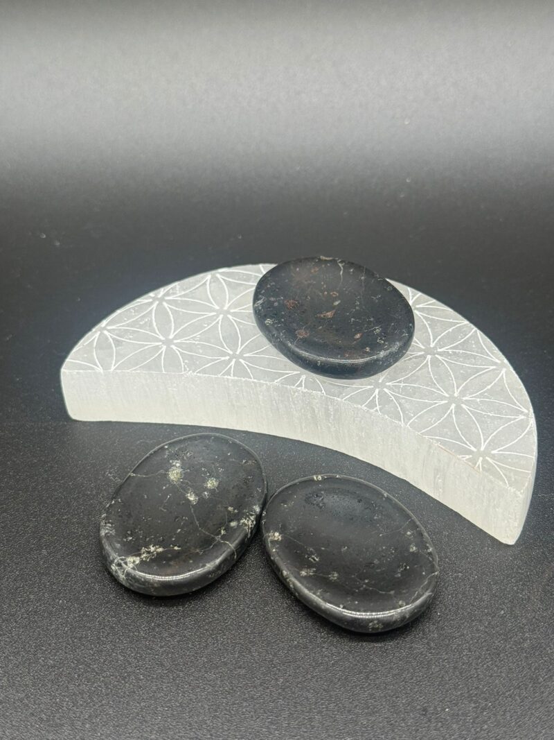 Piedras Para El Pulgar De Turmalina