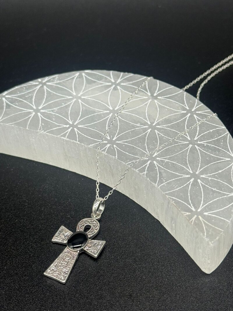 Colgante de Plata De Cruz De Vida Y Ónix