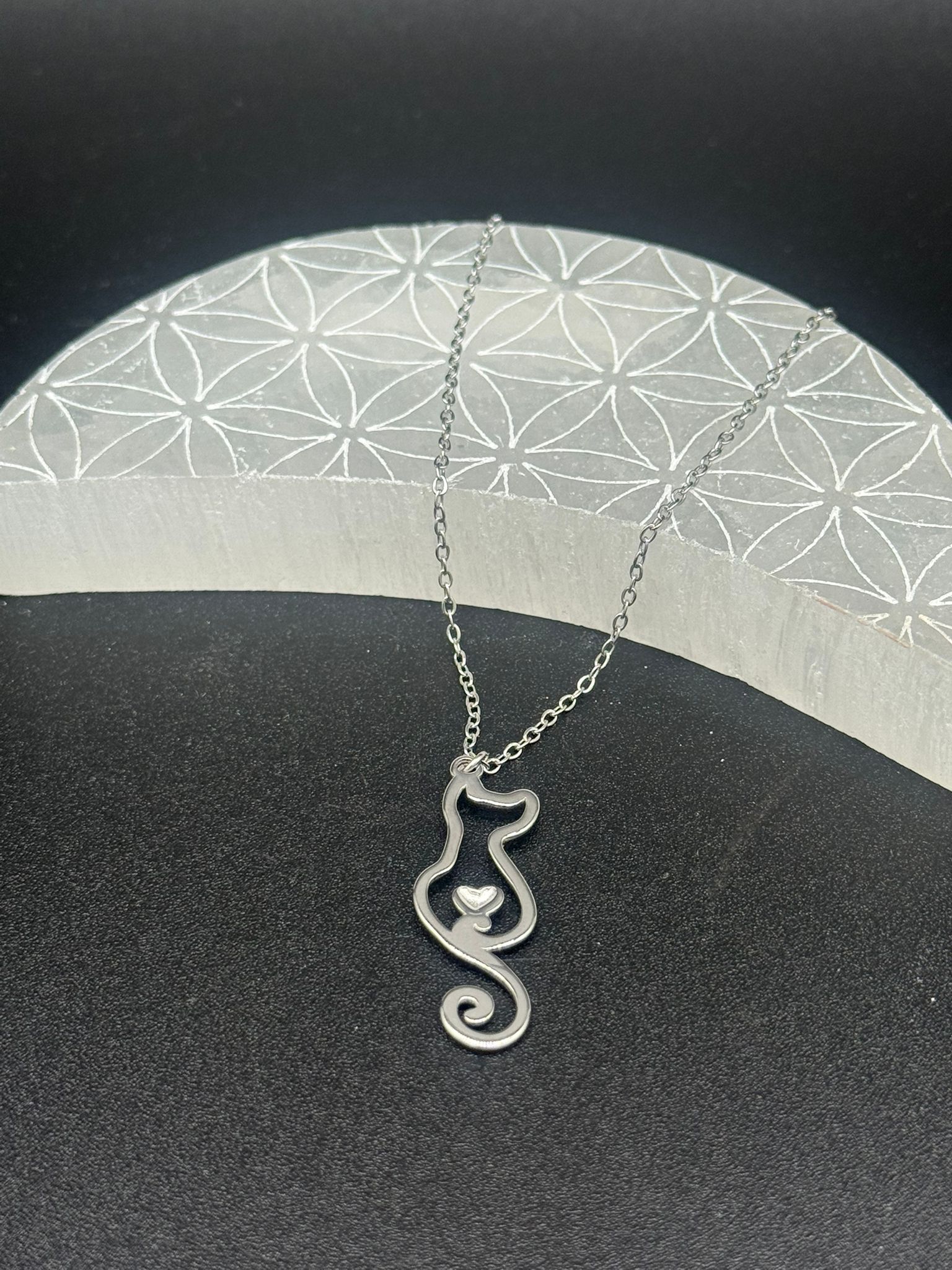 Colgante Silueta Gato Plateado