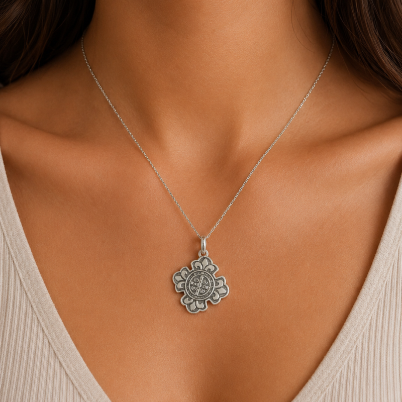 Colgante Cruz de Vida de San Benito - Plata de Ley