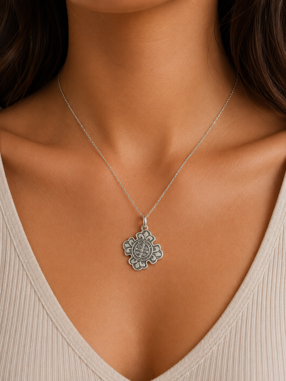 Colgante Cruz de Vida de San Benito - Plata de Ley