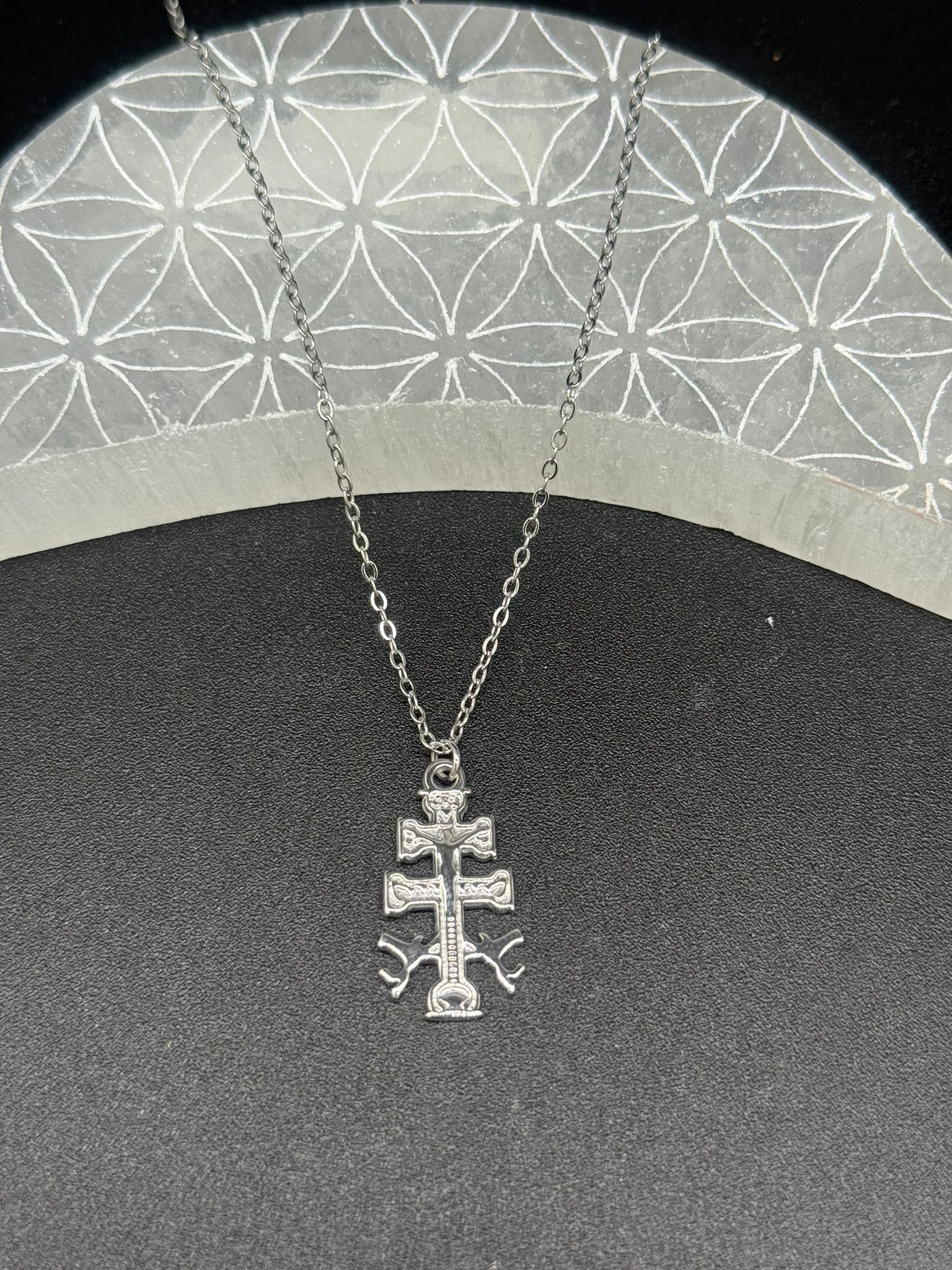 Colgante Cruz de Caravaca Plateada