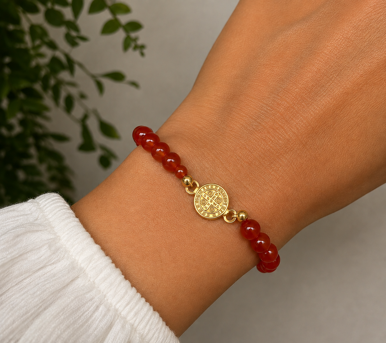 Pulsera de Carneola con San Benito 6 mm
