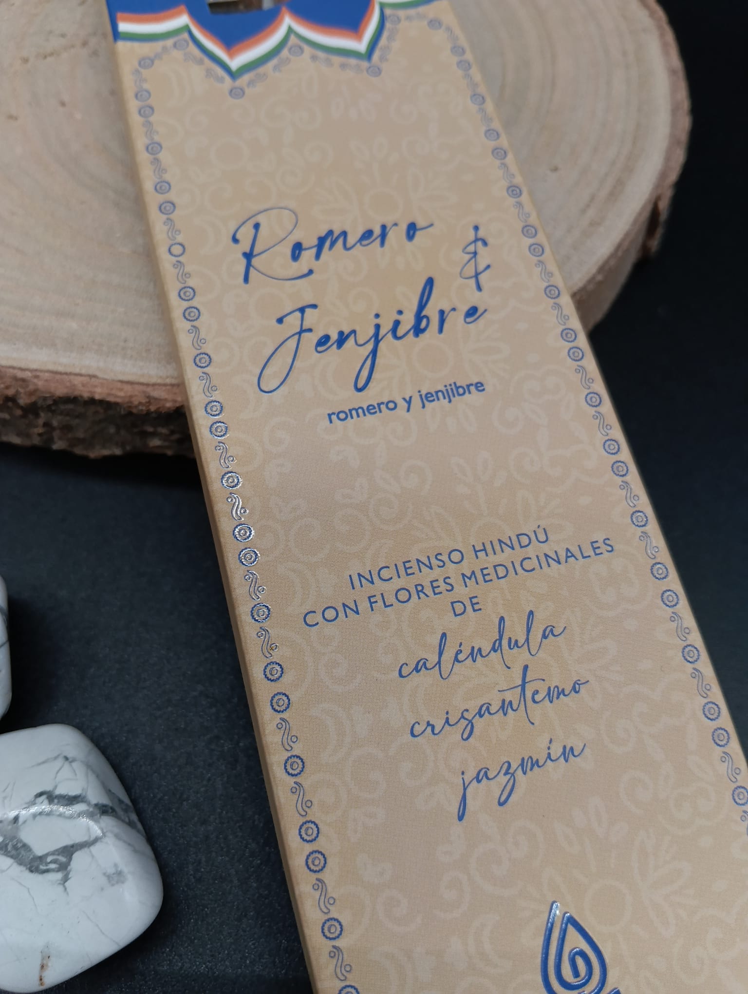Incienso Hindú con Flores Medicinales "Romero & Jengibre" - Imagen 2