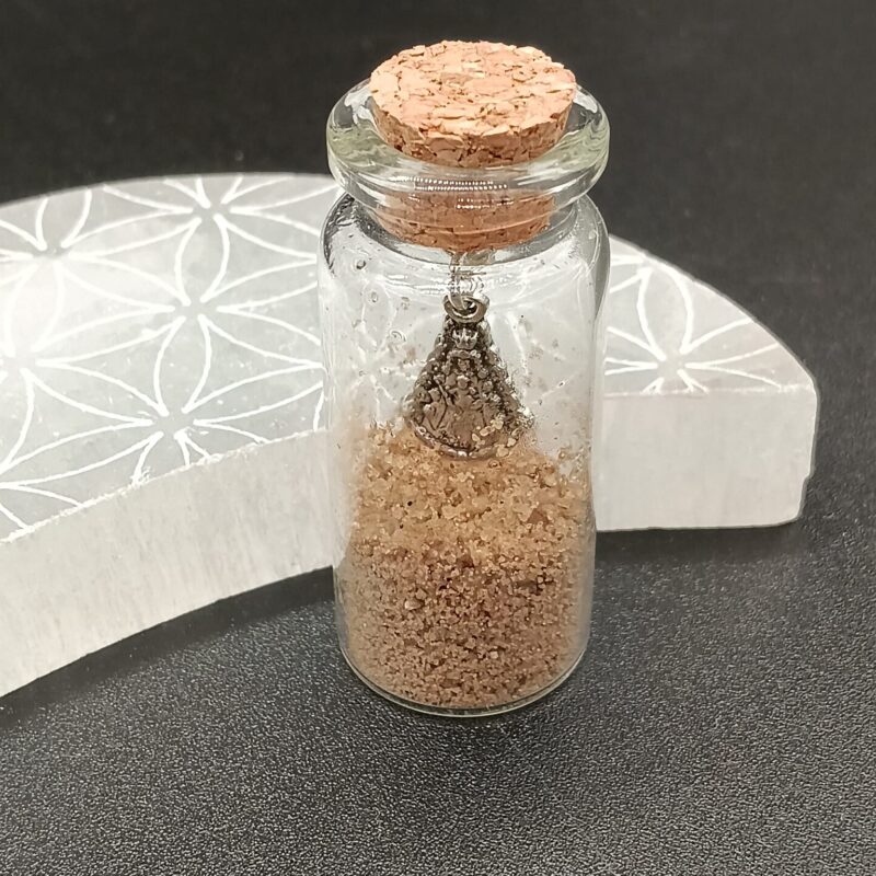 Frasco de Cristal con Dije de la Virgen del Rocío